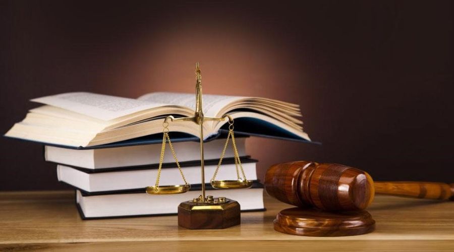 10 نکته طلایی که قبل از انتخاب وکیل باید بدانید وکیل از ما
