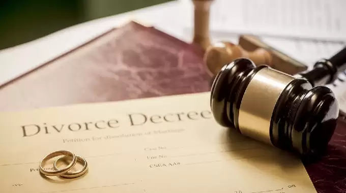 بهترین وکیل طلاق در همدان